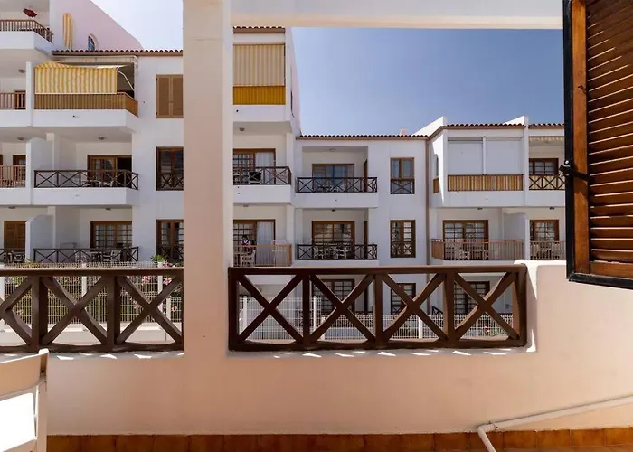Pet friendly Apartamento Con 2 Terrazas En Los Cristianos