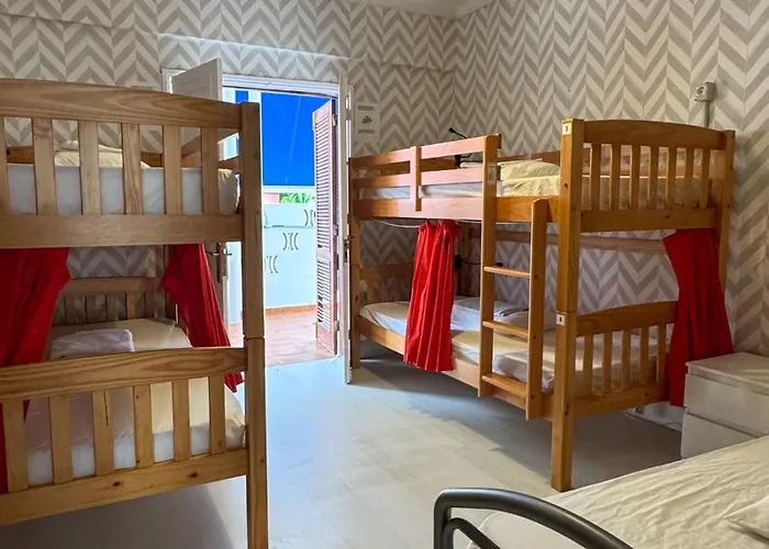 Santa Cruz de Tenerife Guest Houses
