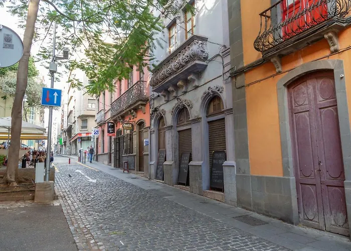 Santa Cruz de Tenerife hotels near Centro Historico de San Cristobal de la Laguna